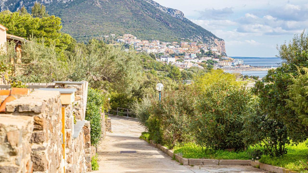 Casa Ariel Per 4, A Pochi Passi Dalla Spiaggia Iun R0963 Cala Gonone Exterior photo